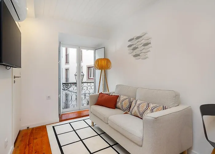 Whome Alfama 1-bed W/ac Great Location To Explore